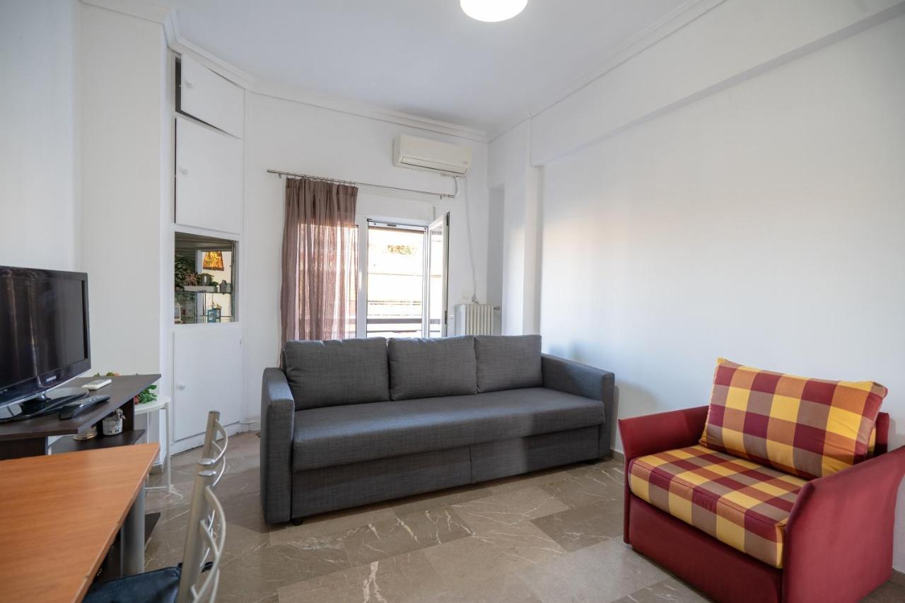Dimotiko Theatro Metro St. 1 Bedroom 4 Pers. Flat 피레아스 외부 사진