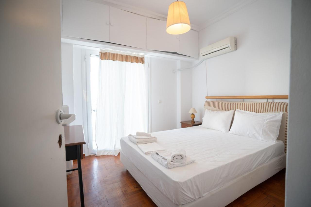 Dimotiko Theatro Metro St. 1 Bedroom 4 Pers. Flat 피레아스 외부 사진