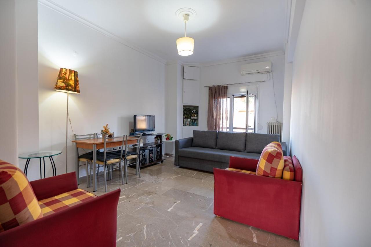 Dimotiko Theatro Metro St. 1 Bedroom 4 Pers. Flat 피레아스 외부 사진